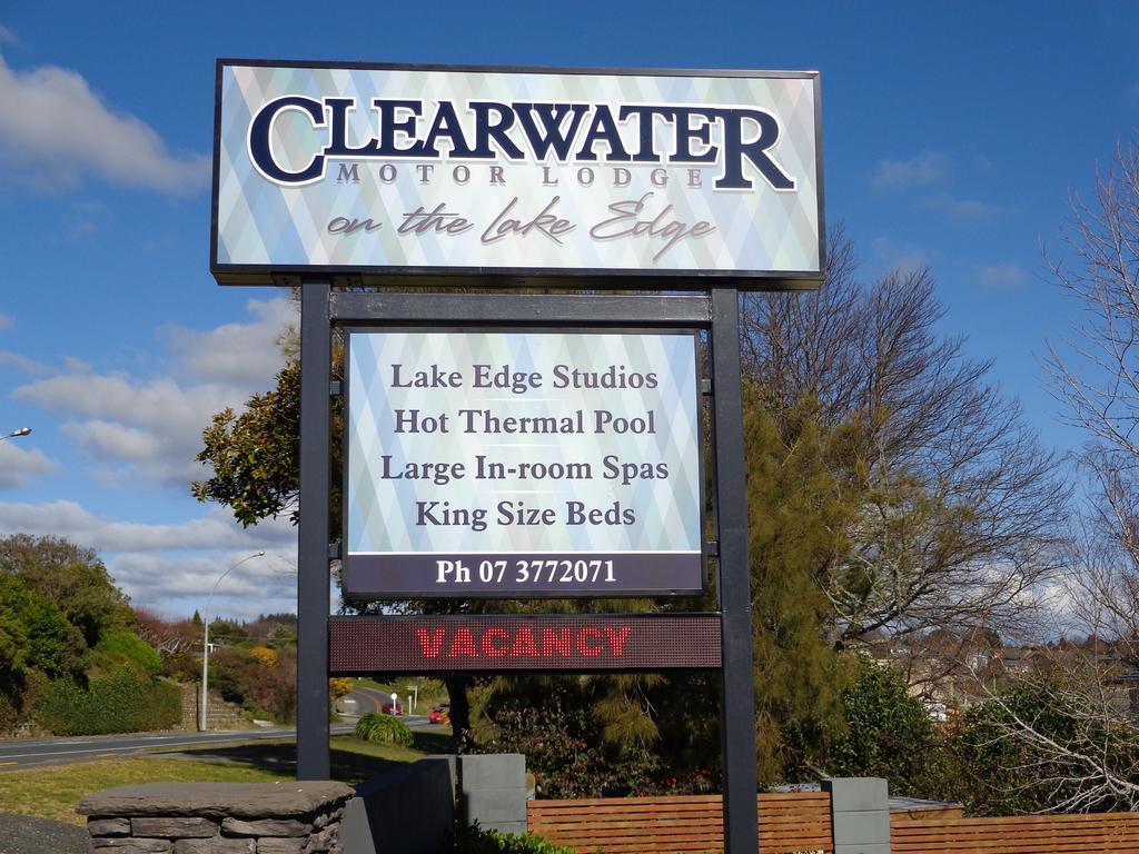 Clearwater Motor Lodge Taupomeer Buitenkant foto