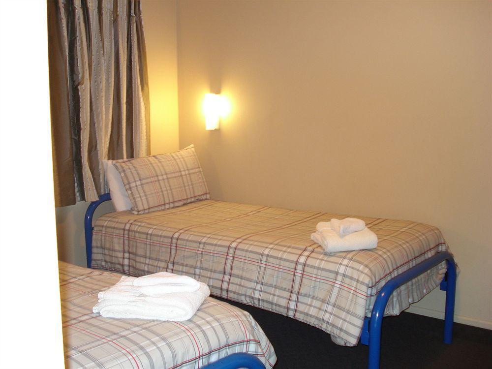 Clearwater Motor Lodge Taupomeer Buitenkant foto